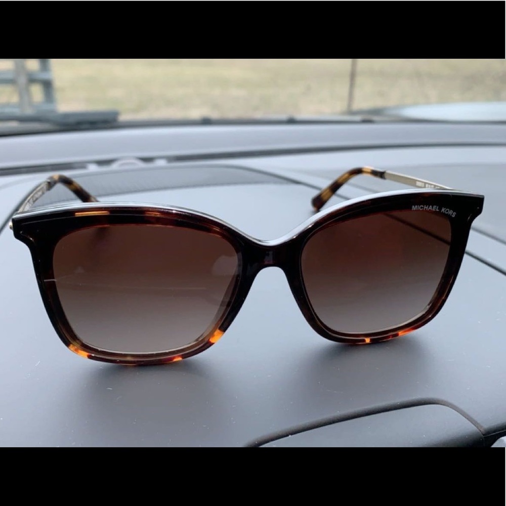 MKSunglasses - Picture 1 of 4